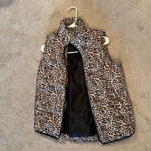 Leopard vest size large by new directions.
